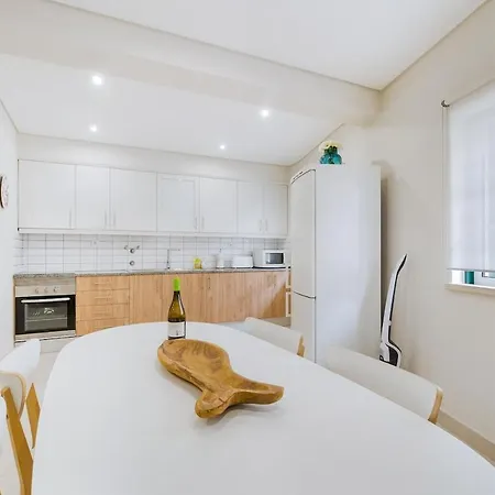 Vivenda Conchas - Just 50 Meters From The Holiday home Quarteira